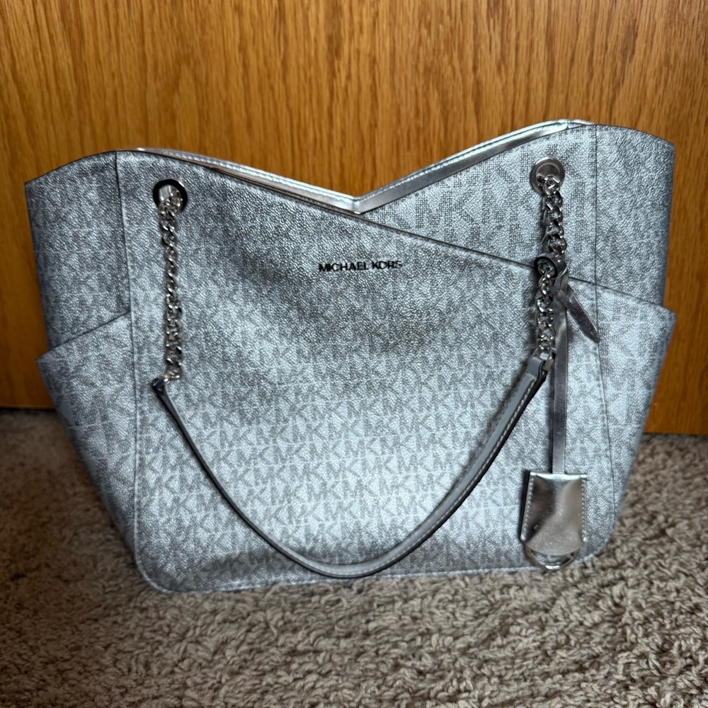 Michael Kors jet set travel chain signature shoulder tote - Picture 3 of 13